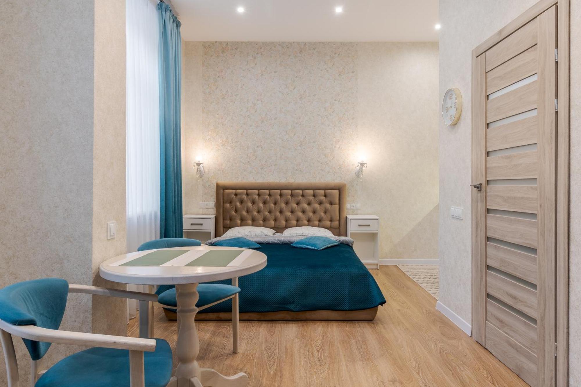 Luxury Flat Near Opera Apartamento Lviv Exterior foto