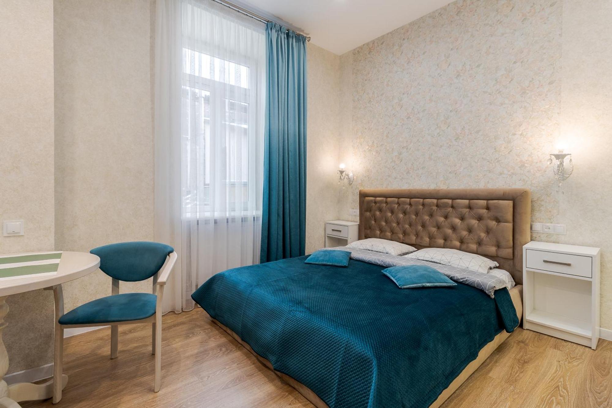 Luxury Flat Near Opera Apartamento Lviv Exterior foto